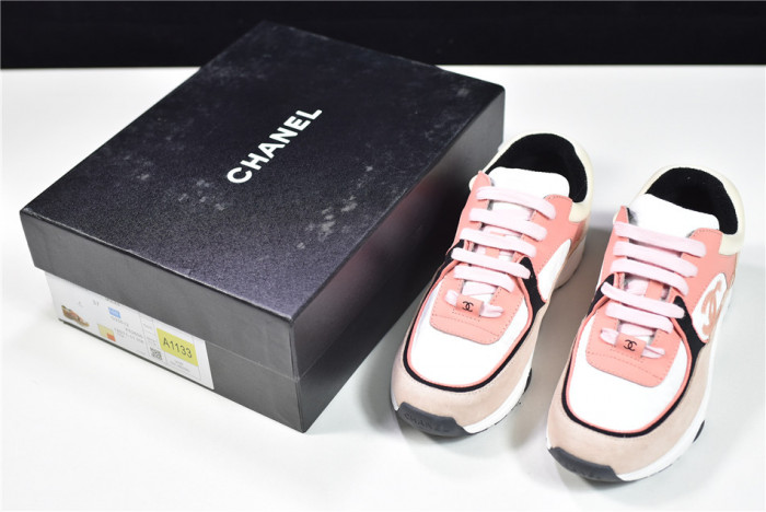 Onekick CHNE1 Leather Low Top Sneakers