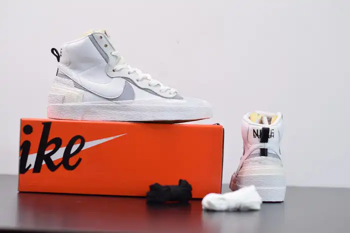 Cheap SACAI X NIKE BLAZER MID WHITE BV0072-100