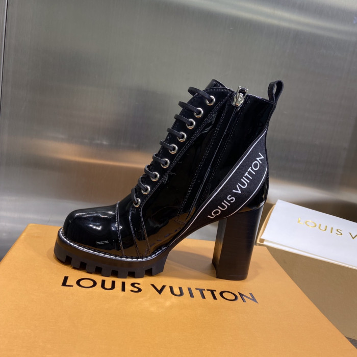 LOUS VUITON BROWN STAR TRAIL ANKLE BOOTS