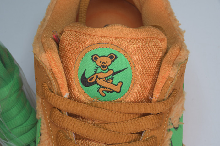 Grateful Dead x Nike SB Dunk Low Orange Bear CJ5378-800