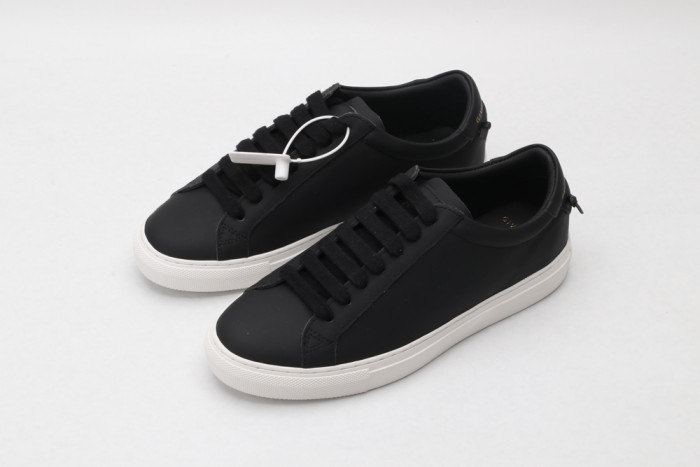 Onekick Givench LOW-TOP SNEAKER