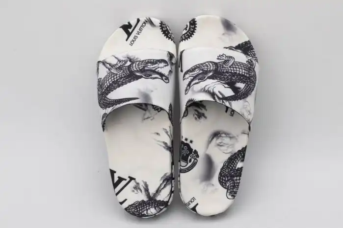 Rep Loui Vuitto SLIPPERS