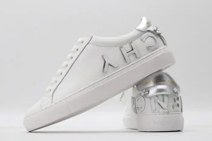 Givench LOW-TOP SNEAKER