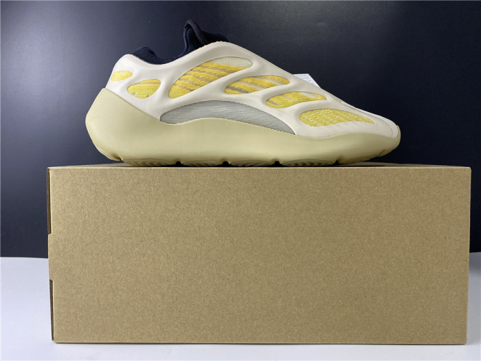 Onekick ADIDAS YEEZY 700 V3 SRPHYM"G54853