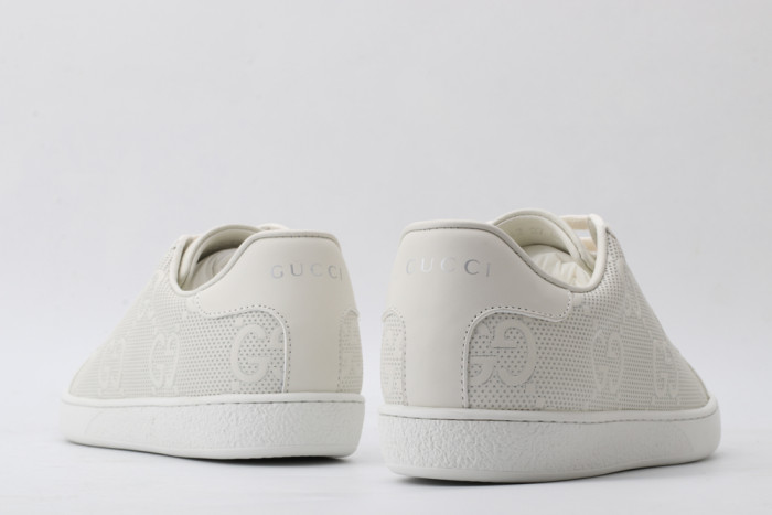 GUCC LOW-TOP SNEAKER