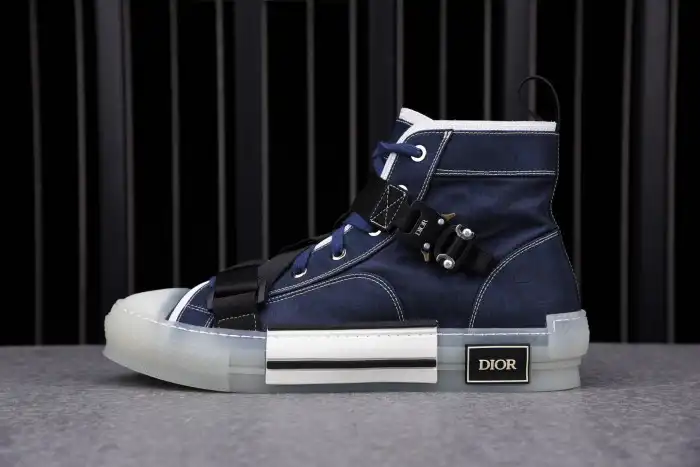 DR B23 OBLIQUE HIGH TOP SNEAKER