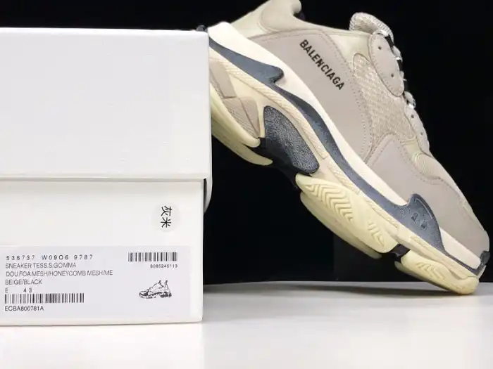 BLCG TRIPLE S TRAINER 'VANILLE' 536737 W09O6 9787