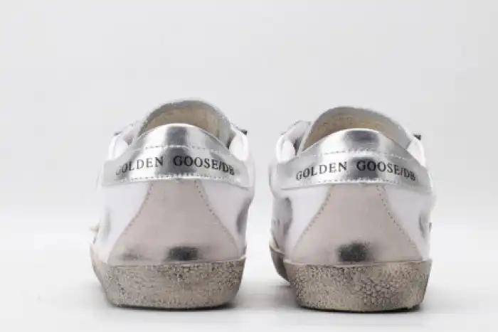 GGD SNEAKERS