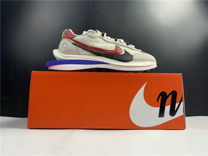 Rep Nike Vaporwaffle sacai Sport Fuchsia Game Royal CV1363-100