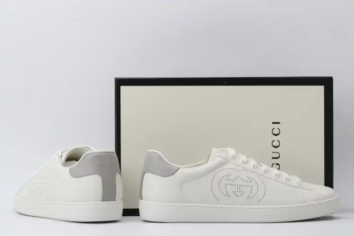 GUCC LOW-TOP SNEAKER