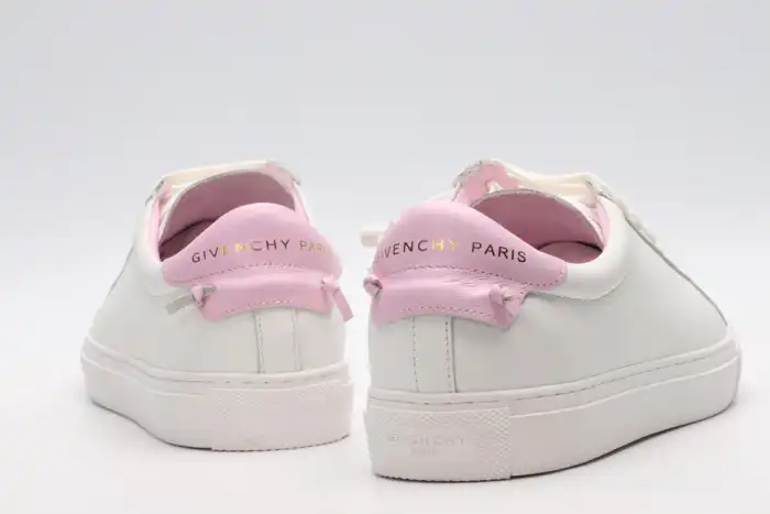 Givench LOW-TOP SNEAKER