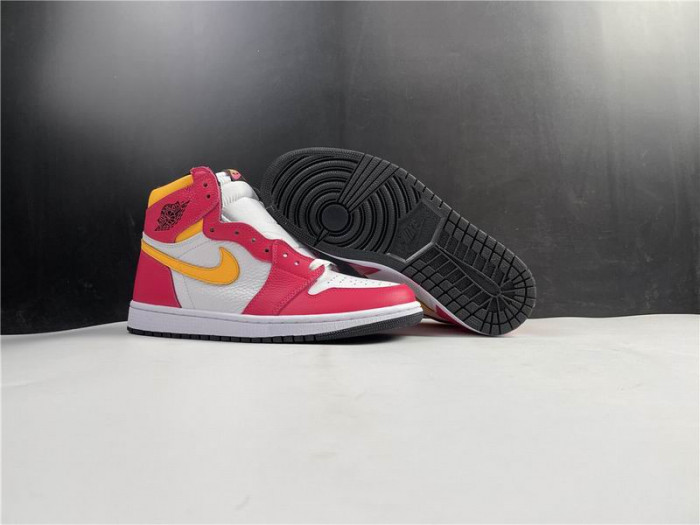 Air Jordan 1 High OGLight Fusion Red 555088-603