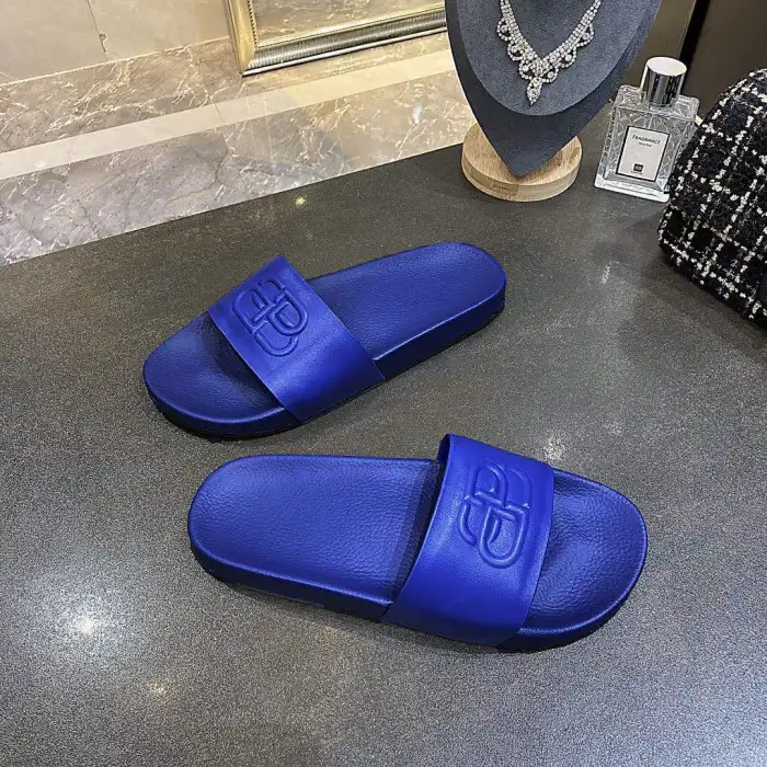 Rep BLCG SLIPPERS