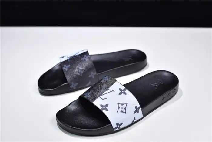 Rep Loui Vuitto SLIPPERS