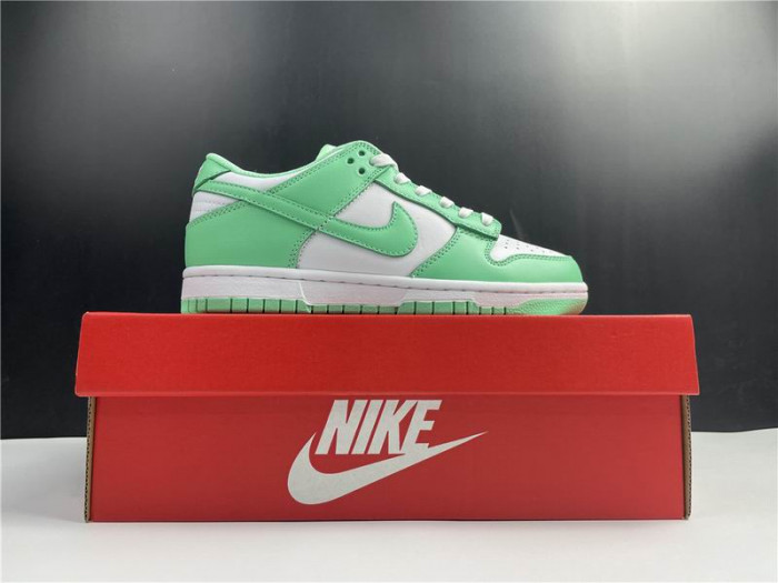 Onekick Nike Dunk Low Green Glow (W) DD1503-105