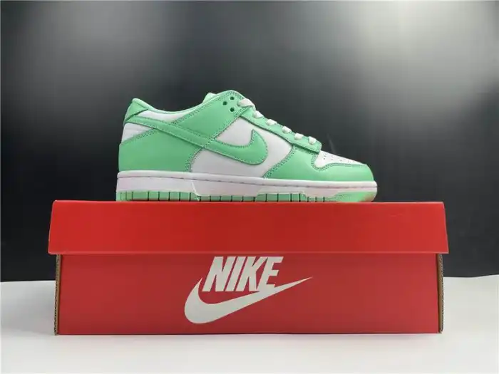 Rep Nike Dunk Low Green Glow (W) DD1503-105