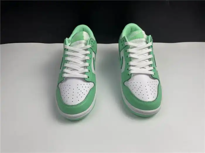 Rep Nike Dunk Low Green Glow (W) DD1503-105