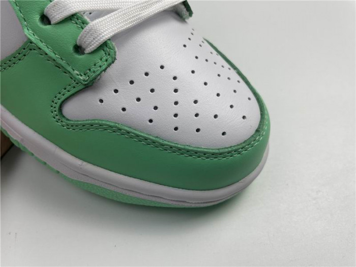 Onekick Nike Dunk Low Green Glow (W) DD1503-105