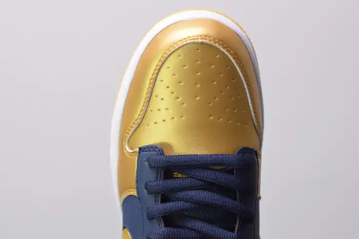 Cheap Nike SB Dunk Low Jewel Swoosh Gold CK3480-700