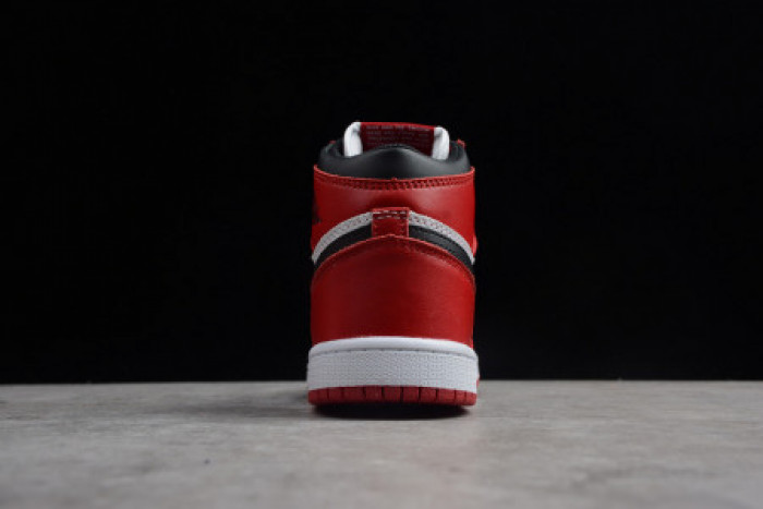 Onekick KIDS AIR JORDAN 1 RETRO HIGH OG "CHICAGO" 555088-101