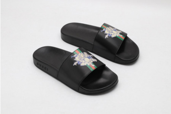 Onekick GUCC SLIPPERS