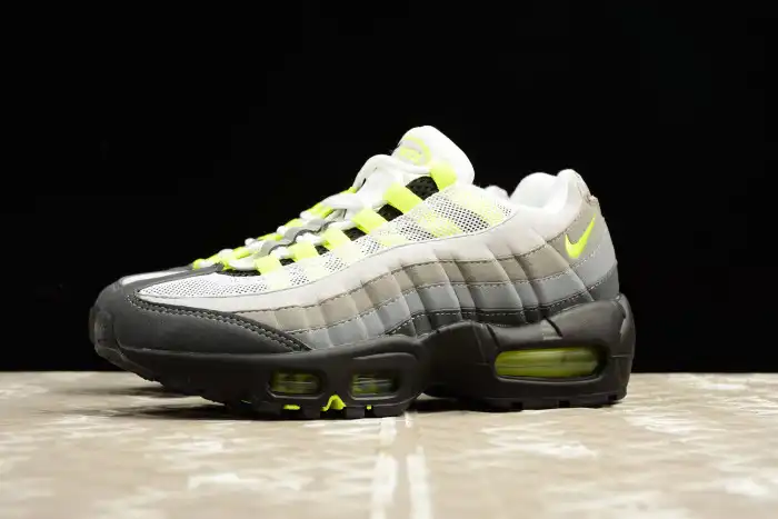 Nike Air Max 95 OG Neon 2015 307960-002