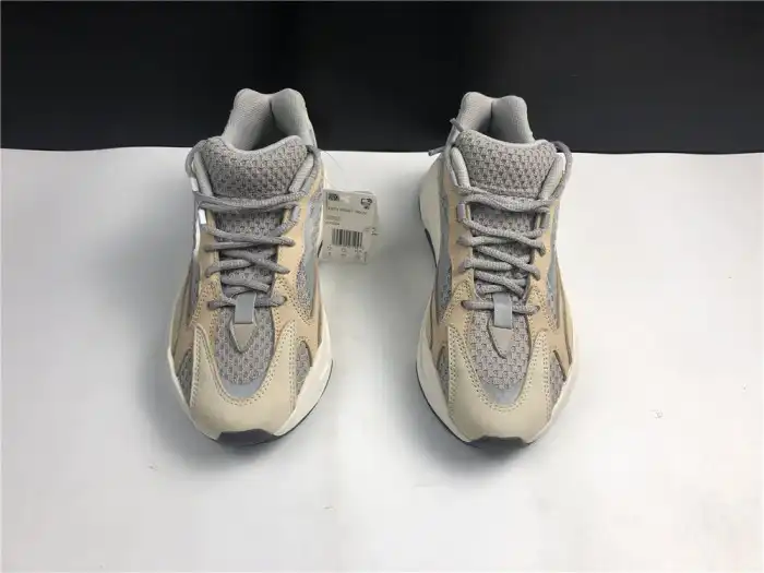 Adidas Yeezy Boost 700 V2 Cream Cream GY7924