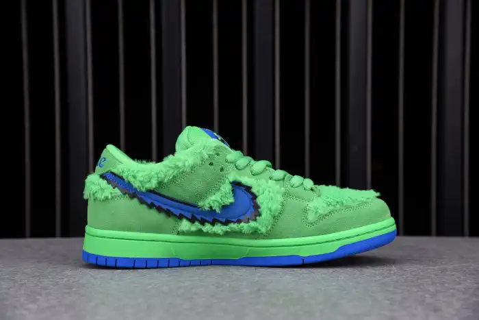 Rep Grateful Dead x Nike SB Dunk Low Green Bear CJ5378-300