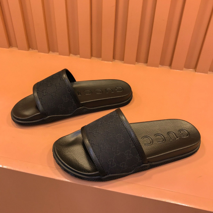 Onekick GUCC SLIPPERS