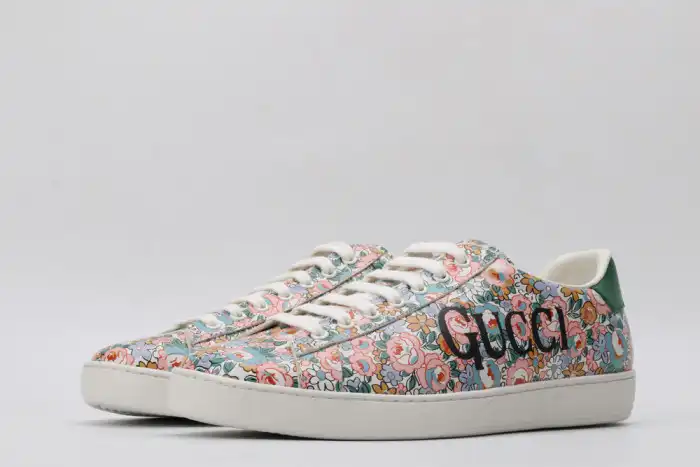 GUCC LOW-TOP SNEAKER