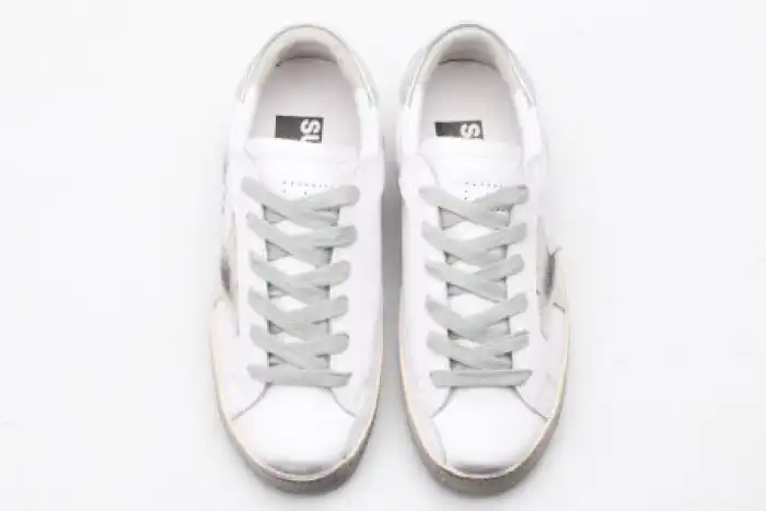 GGD SNEAKERS