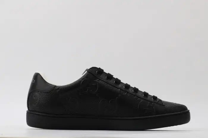 GUCC LOW-TOP SNEAKER