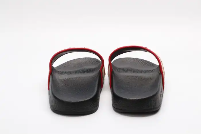 GUCC SLIPPERS