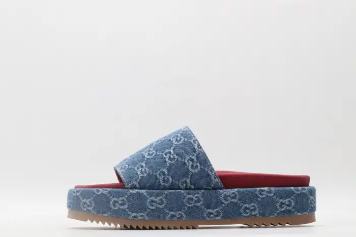 GUCC SLIPPERS