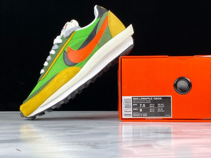 Sacai x Nike LDV Waffle Daybreak Green Multi BV0073-300