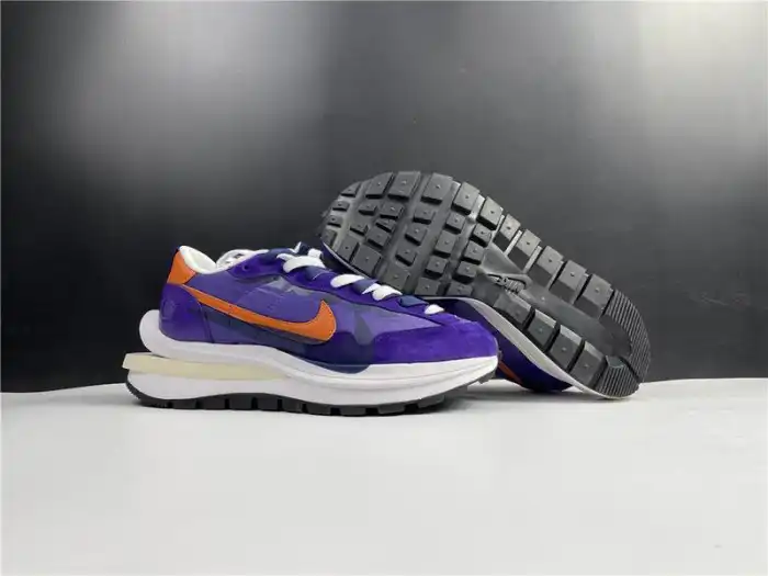 Nike Vaporwaffle sacai Dark Iris DD1875-500