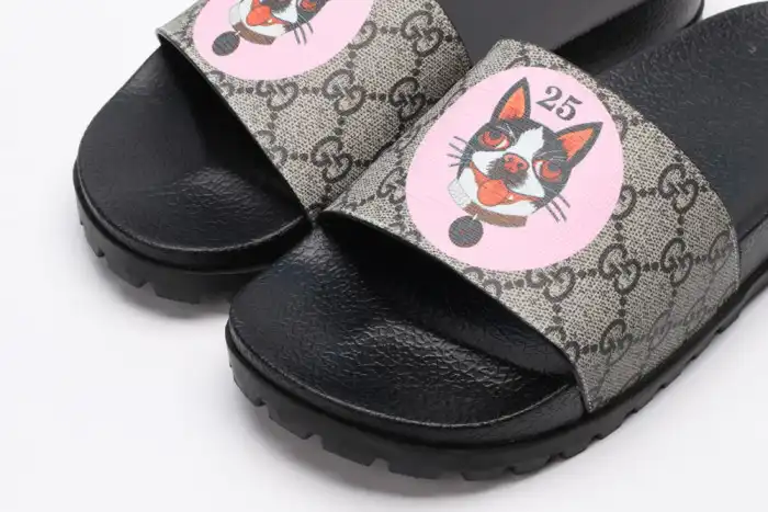 GUCC SLIPPERS