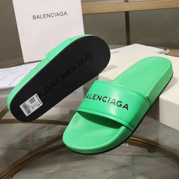 Cheap BLCG SLIPPERS