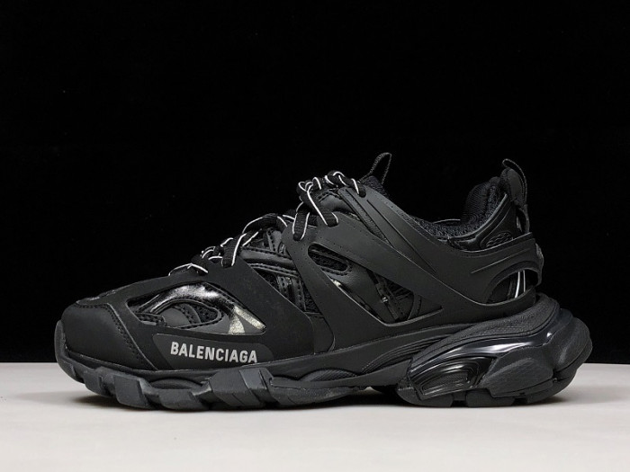 BLCG TRACK TRAINER 'TRIPLE BLACK' 542023 W1GB1 1000