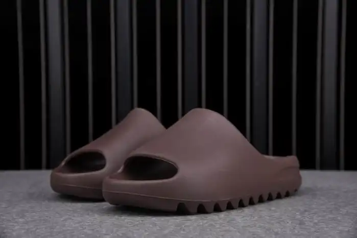 Adidas Yeezy Slide Soot G55495