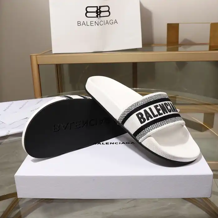 Rep BLCG SLIPPERS