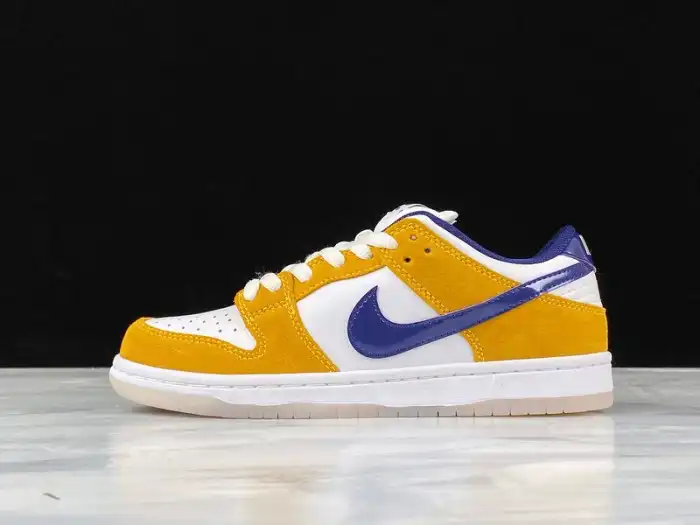 Onekick NIKE SB DUNK LOW LASER ORANGE BQ6817-800