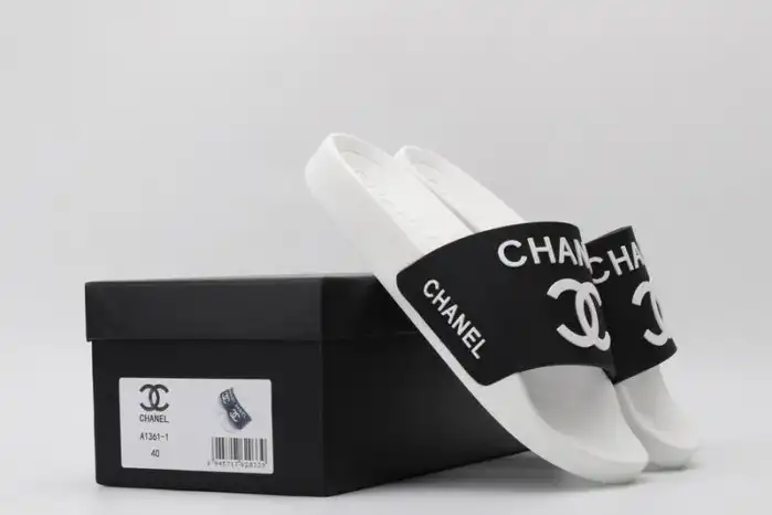 Rep CHANE1 SLIPPERS