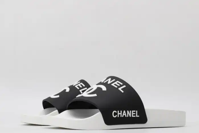 CHANE1 SLIPPERS