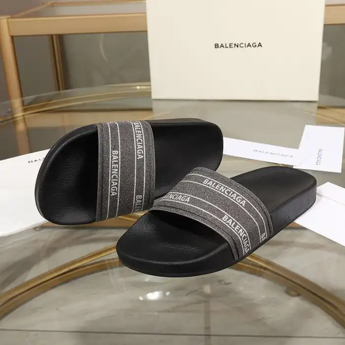 Rep BLCG SLIPPERS