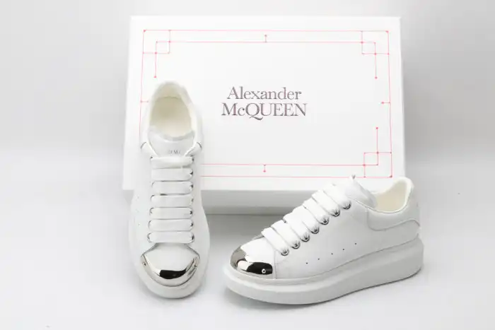 MQ SNEAKERS