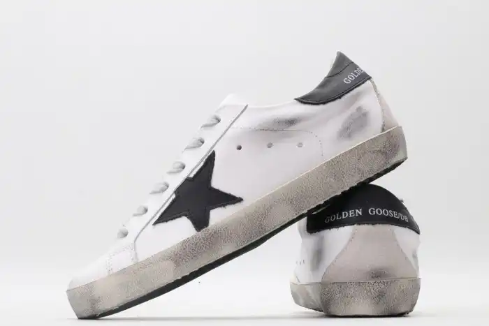 GGD SNEAKERS