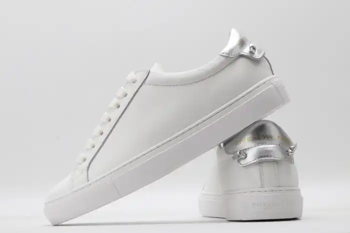 Givench LOW-TOP SNEAKER