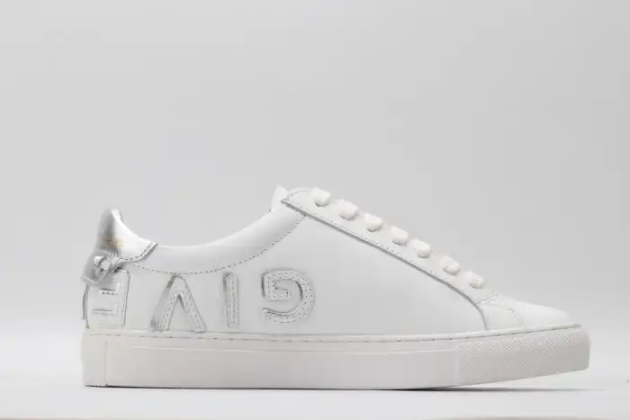 Cheap Givench LOW-TOP SNEAKER