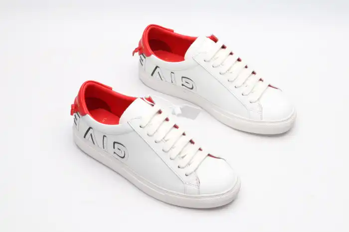 Rep Givench LOW-TOP SNEAKER